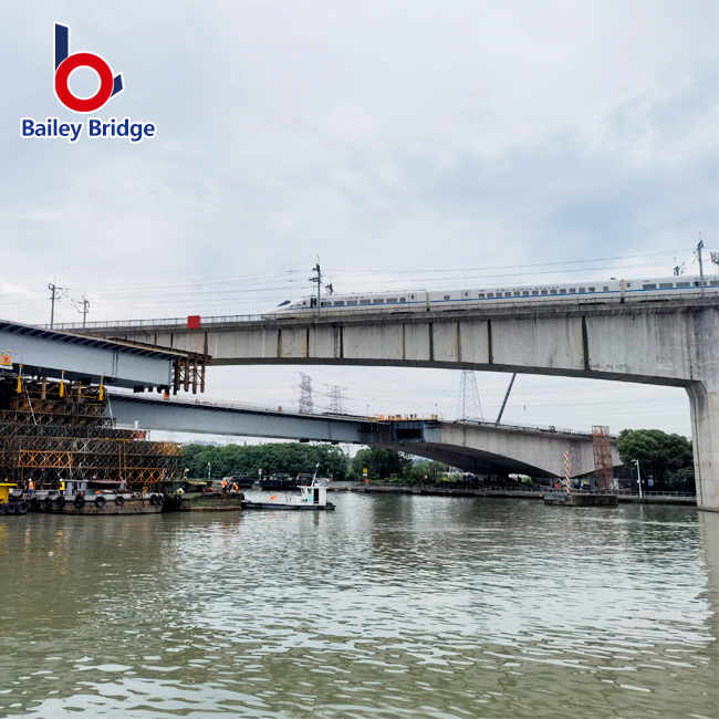 Double-lane bailey bridges