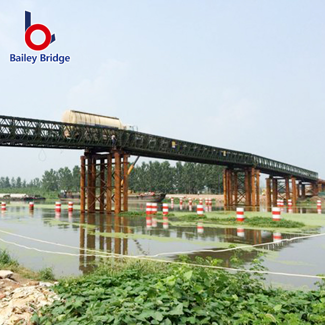 Bailey bridge construction